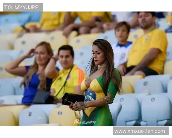 足球宝贝人体彩绘展现青春活力与艺术魅力的完美结合